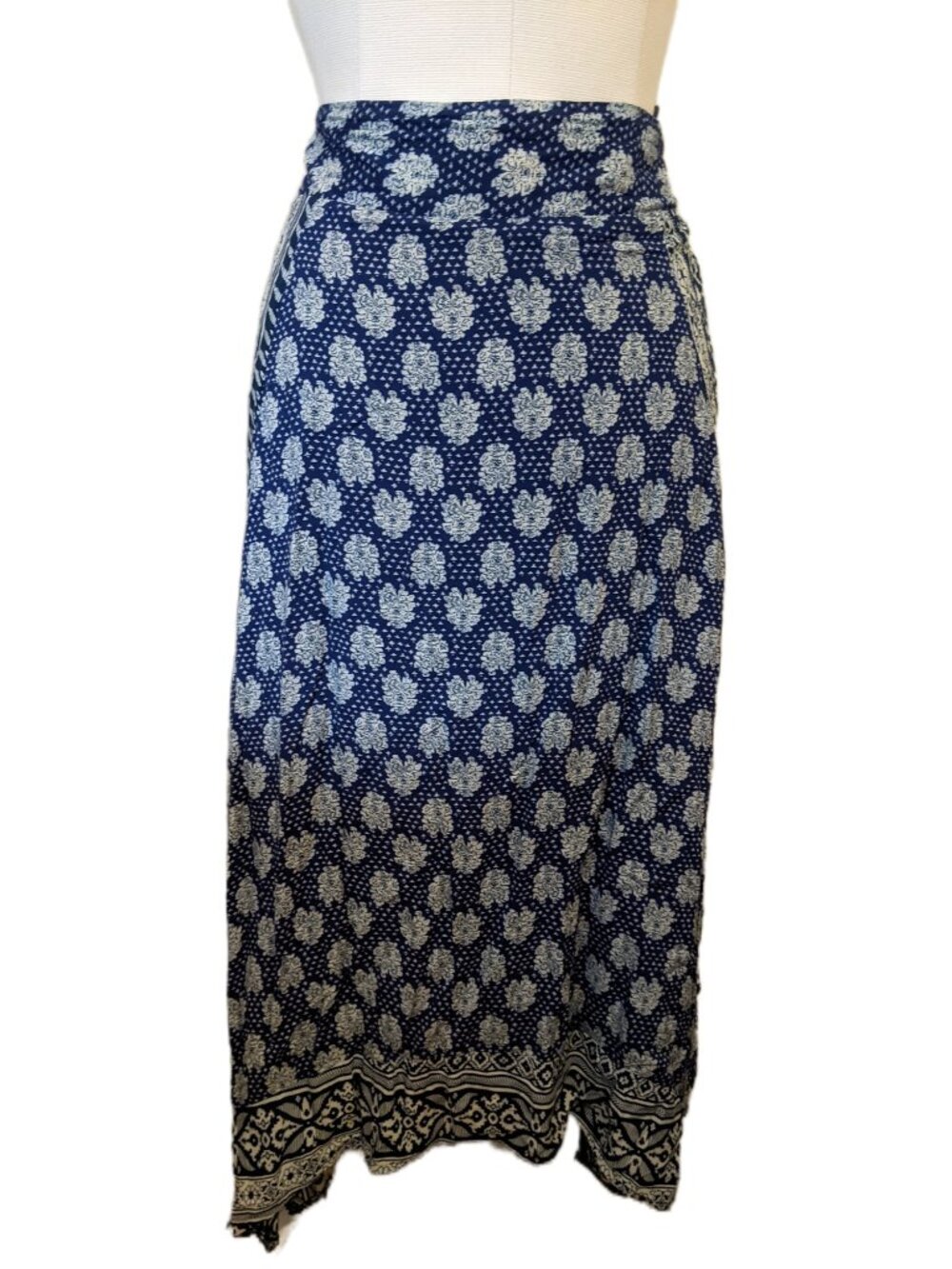 Solitaire Asymmetrical Skirt Blue White Abstract Pattern Boho Midi Beach Artsy L